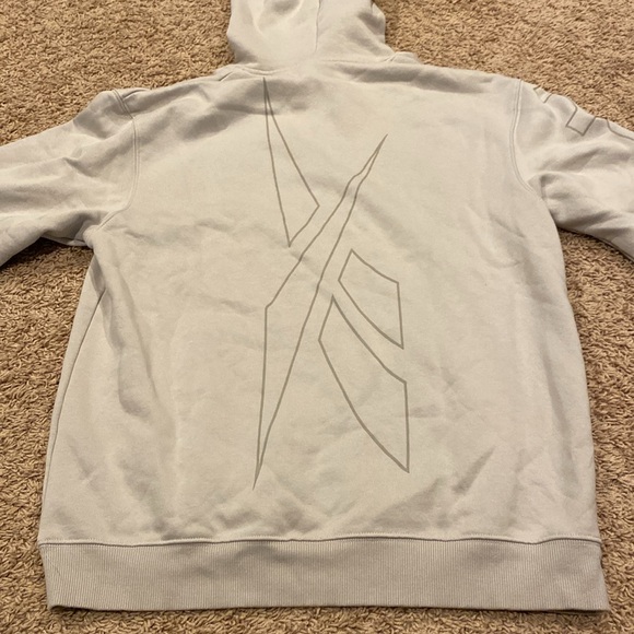 Reebok Hoodie - Picture 5 of 5